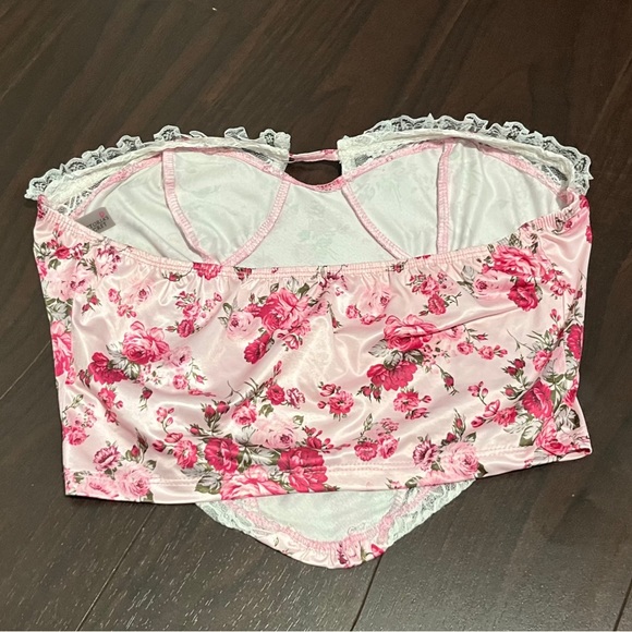 Pink floral victoria secret top - Picture 2 of 4